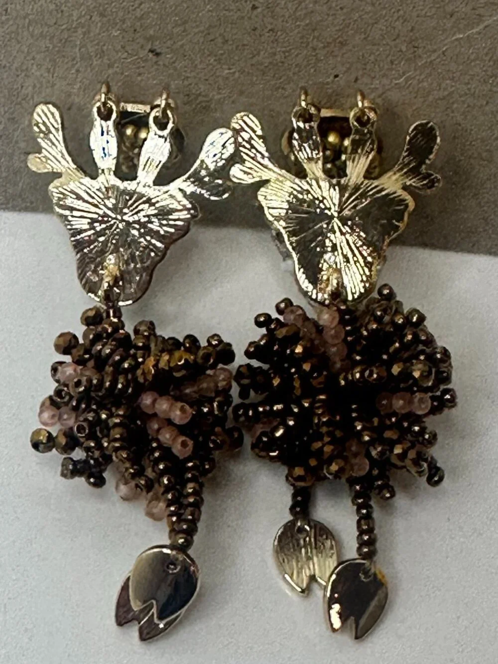 Cute Beaded Reindeer Dangle Earrings – Shiny Holiday Statement Jewelry